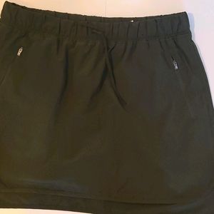 Zero exposur skort with biker shorts